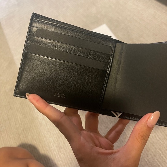 Dior mens wallet - brand new. Never been used. - Picture 2 of 3